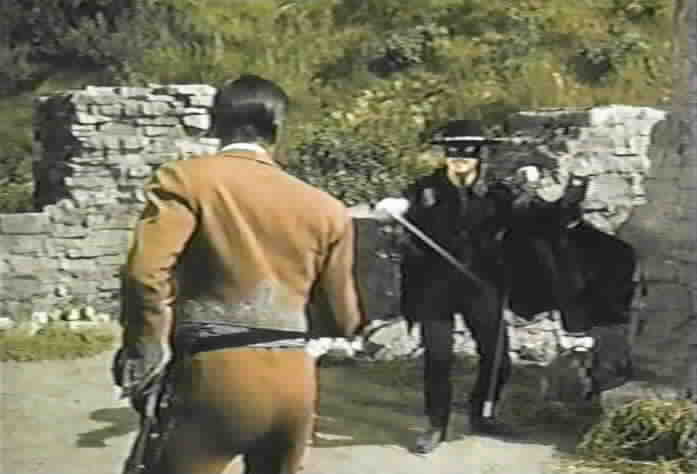 Zorro and Ricardo begin their duel.