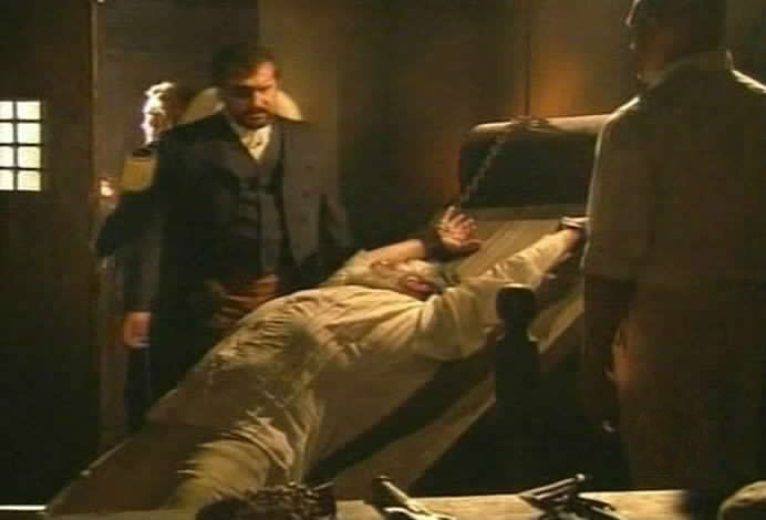 Fernando kills the Viceroy's inspector.